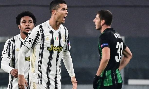 Ronaldo menyamakan rekor sejarah Messi